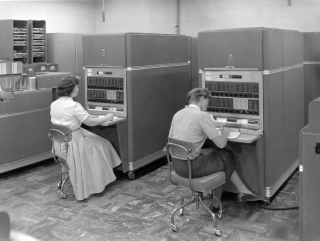 Illustration for article titled The History of Early Computing Machines, from Ancient Times to 1981